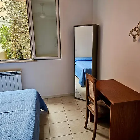 Se052 - Marotta, Delizioso Bilocale Con Giardino * Marotta